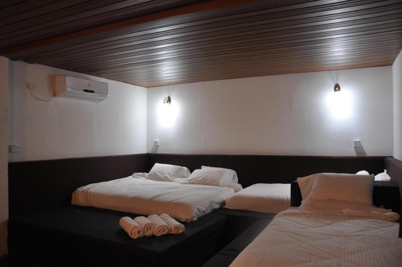 Joe Fisherman Inn Kampung Teluk Nipah Kültér fotó