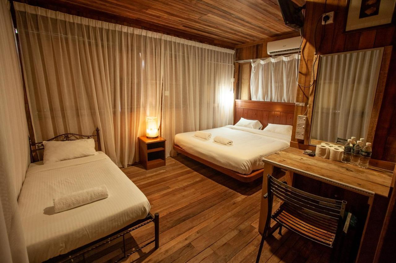 Joe Fisherman Inn Kampung Teluk Nipah Kültér fotó
