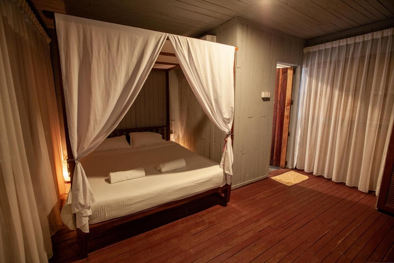Joe Fisherman Inn Kampung Teluk Nipah Kültér fotó
