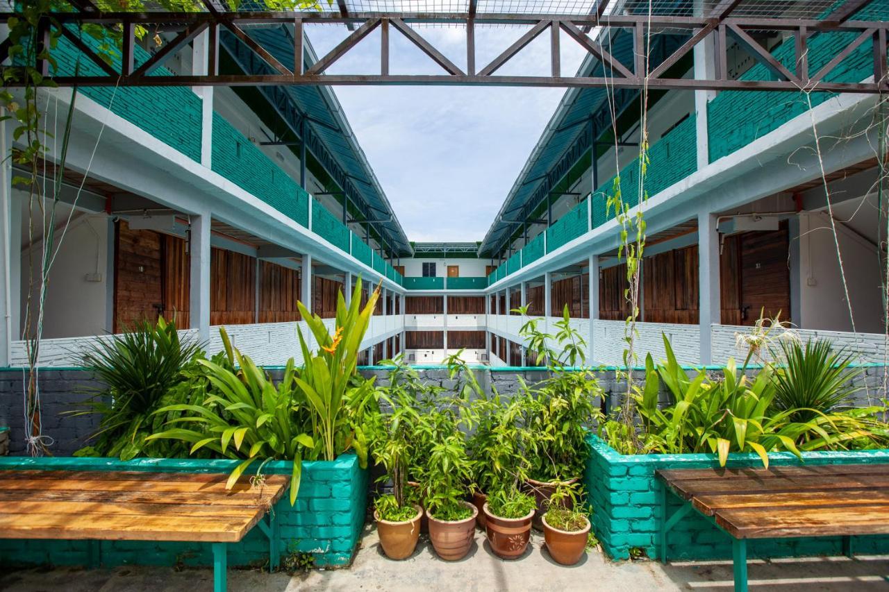Joe Fisherman Inn Kampung Teluk Nipah Kültér fotó